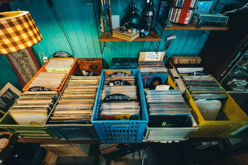 Wax and War: How Record Flipping Became the Most Ruthless Side Hustle Nobody's Talking About